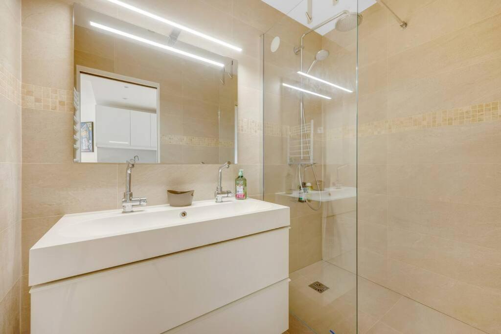 Espace Champerret - 1 Bedroom 4 People ลูวาลัวเปแรต์ ภายนอก รูปภาพ